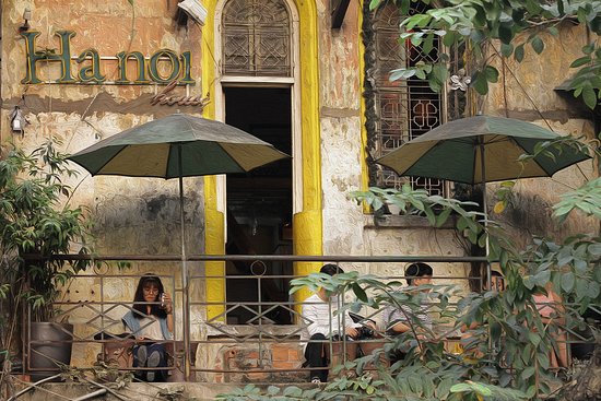 The Hanoi House Cafe nhìn ra bao quát Nhà thờ Lớn Hà Nội
